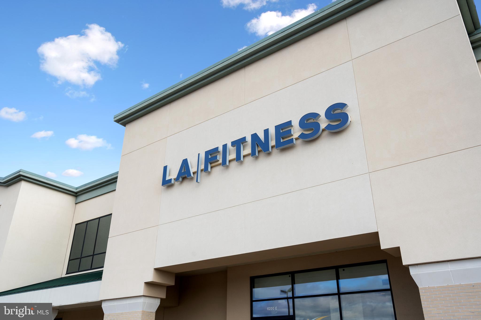 THE SEASONS - Residential