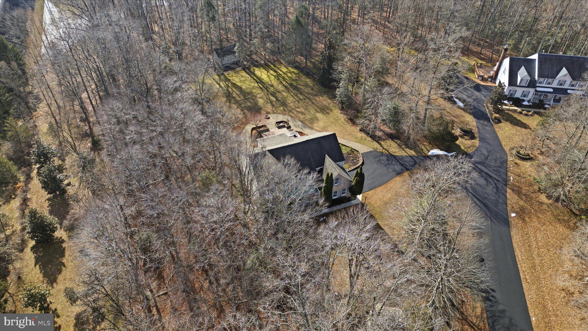 PALISADES POINTE - Residential