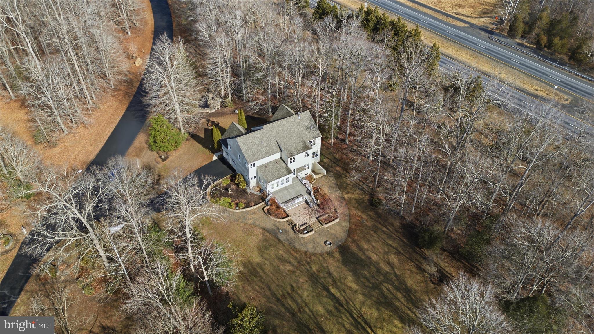 PALISADES POINTE - Residential