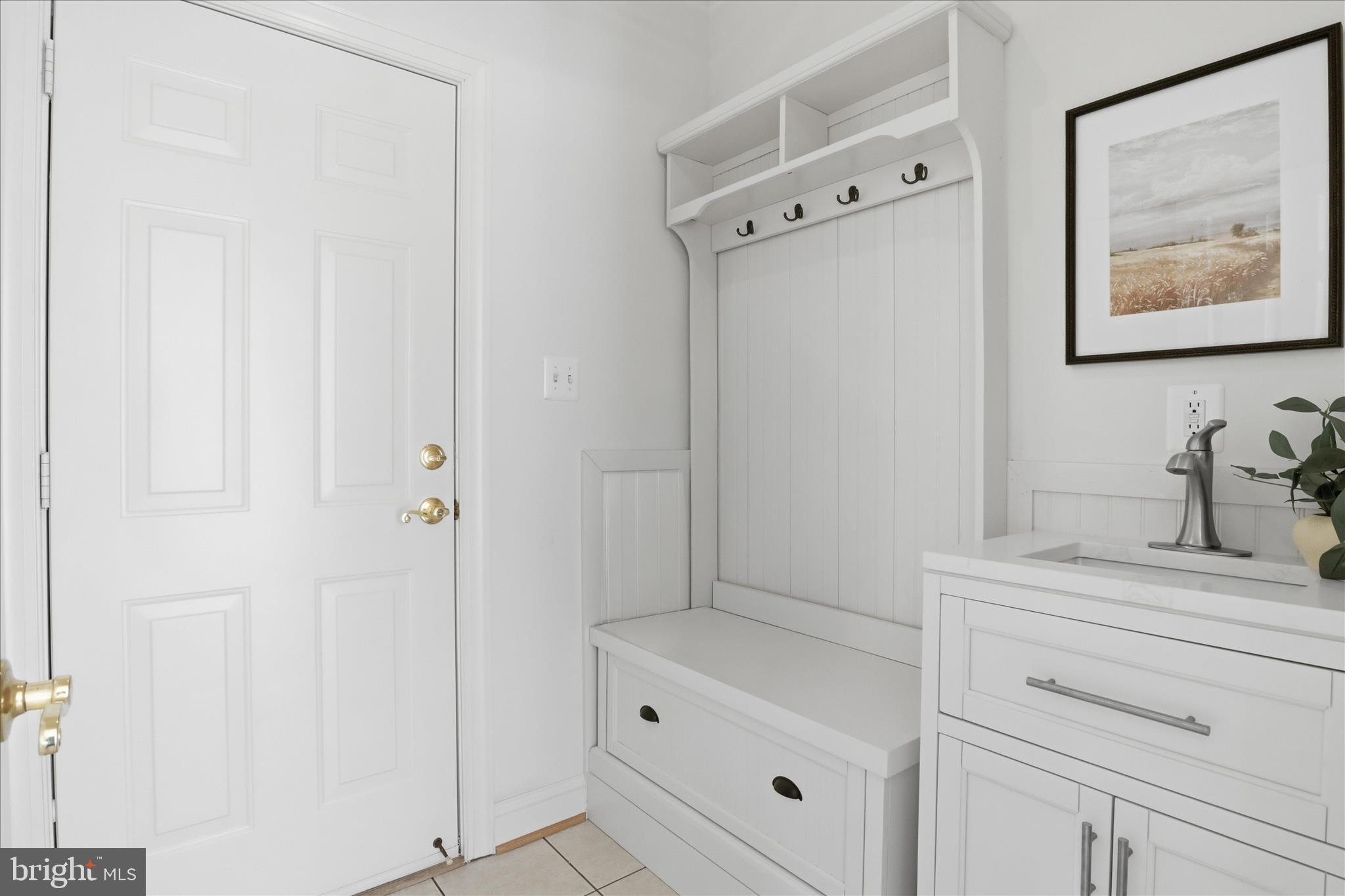 PALISADES POINTE - Residential