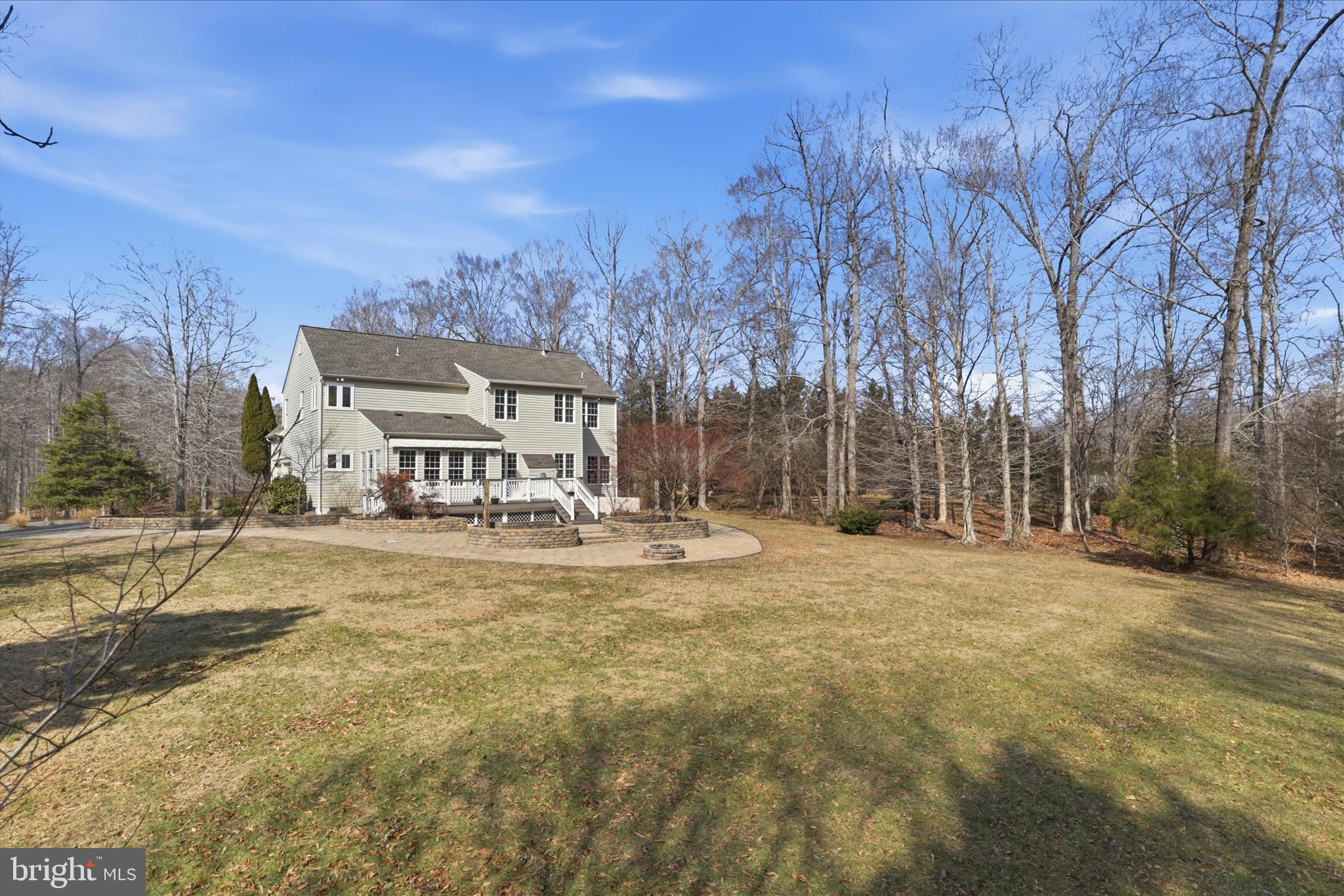 PALISADES POINTE - Residential