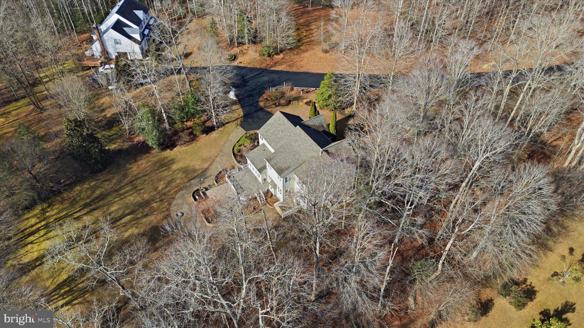 PALISADES POINTE - Residential