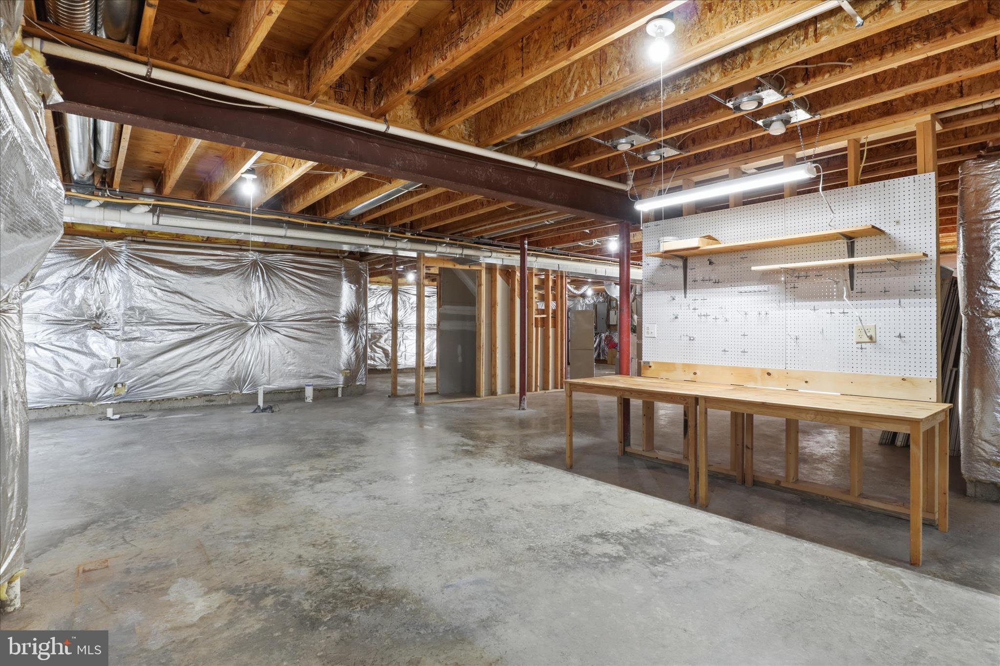 PALISADES POINTE - Residential