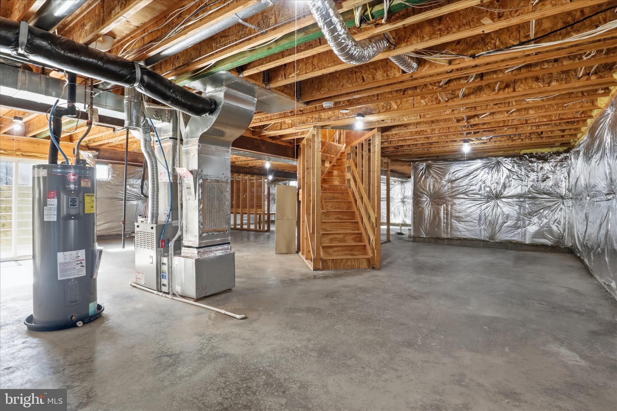 PALISADES POINTE - Residential