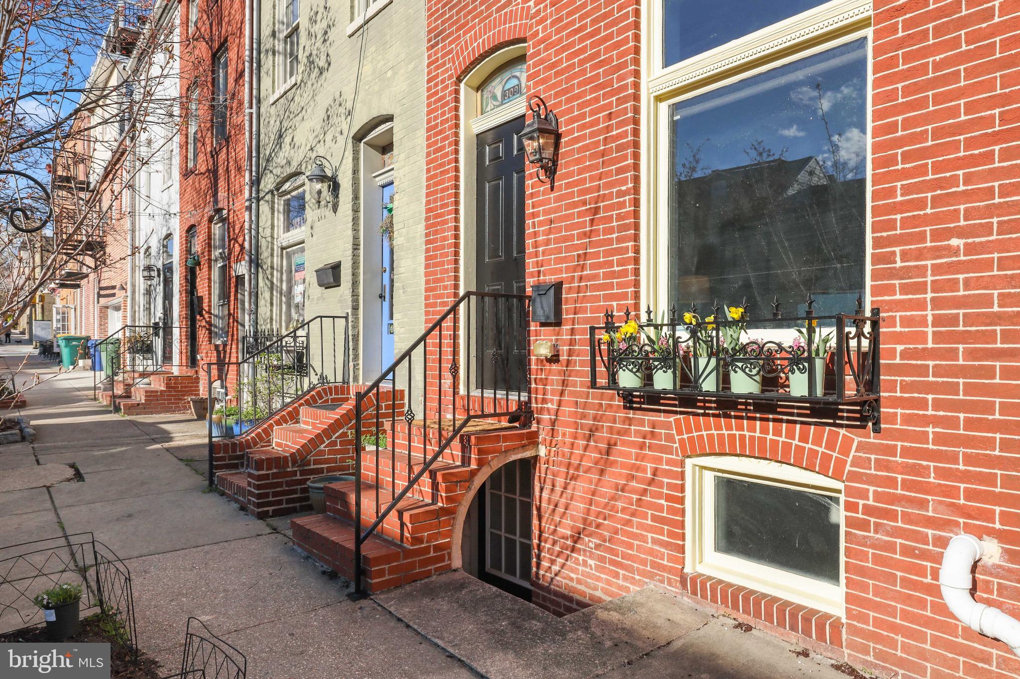 FELLS POINT HISTORIC DISTRICT - Residential