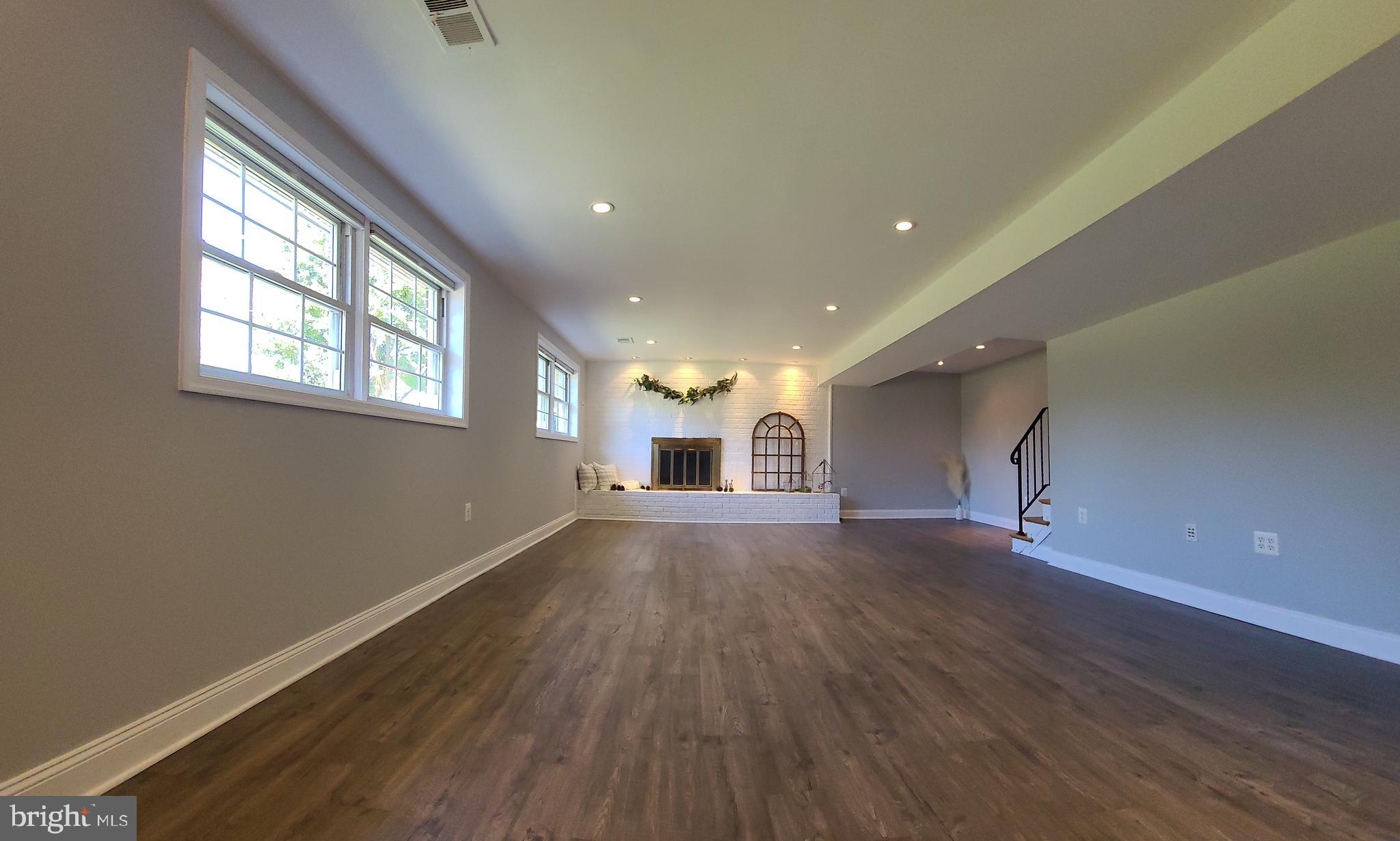 MONTICELLO WOODS - Residential