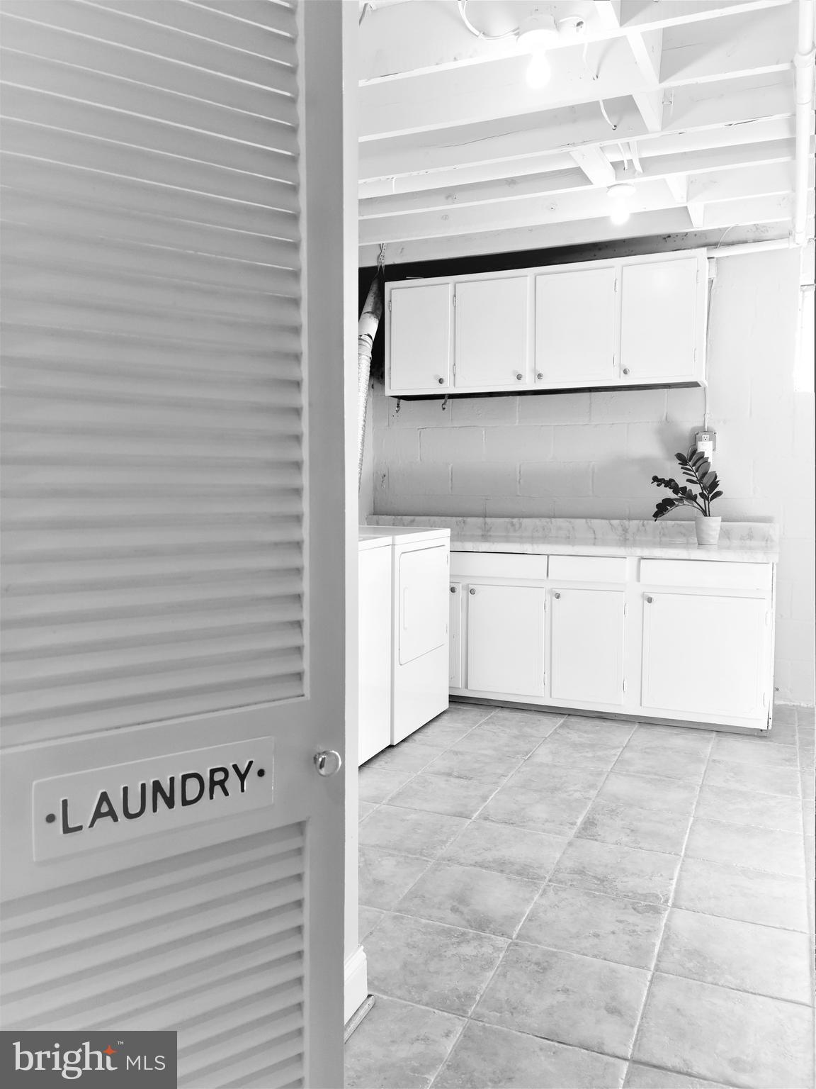 MONTICELLO WOODS - Residential