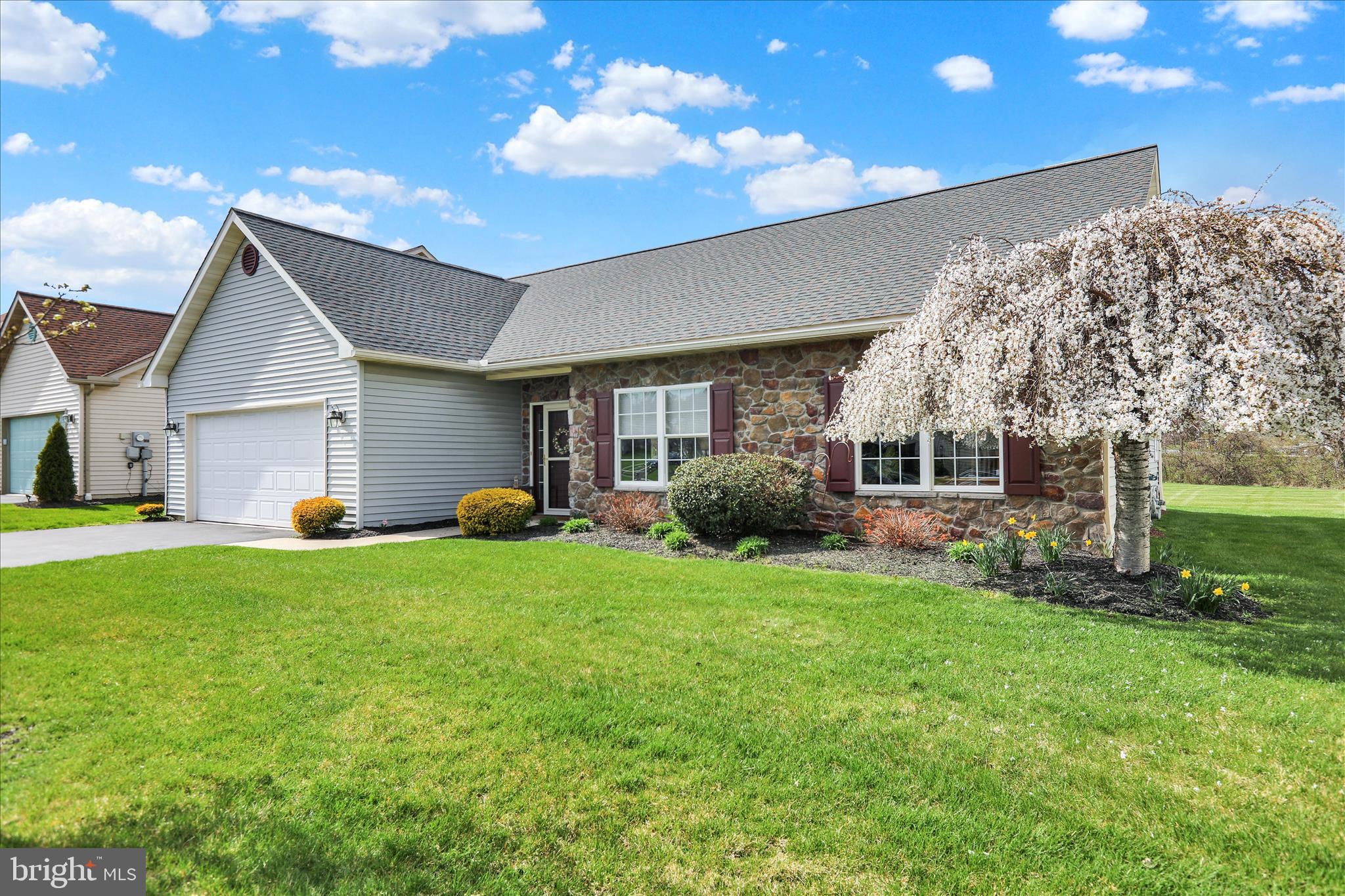 162 N CACOOSING DRIVE