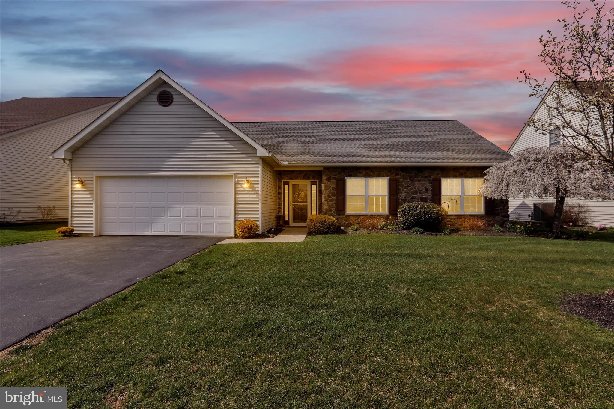 162 N CACOOSING DRIVE