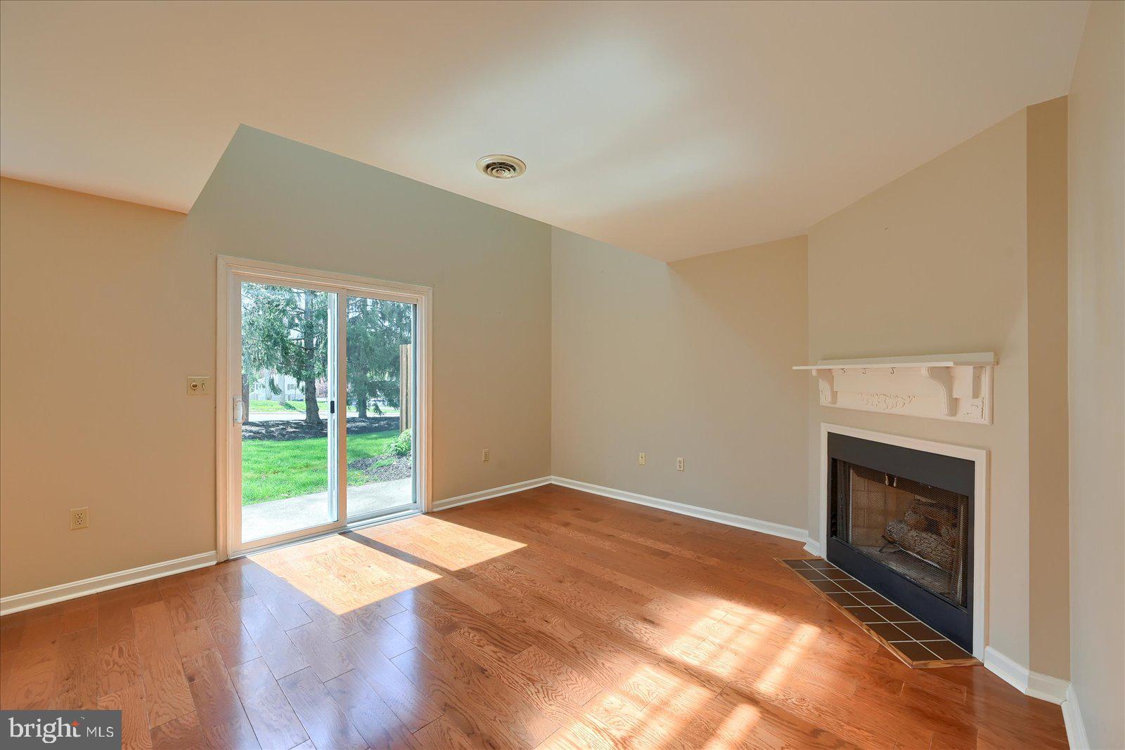 STONEGATE VILLAGE CONDO - Residential