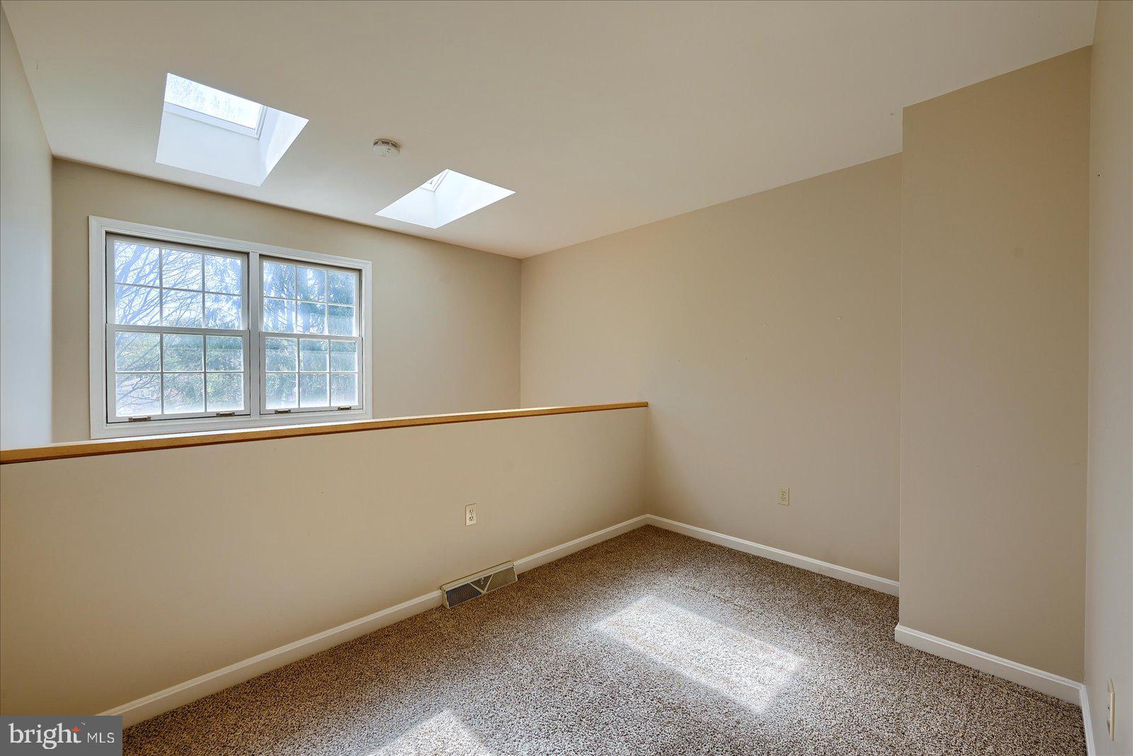 STONEGATE VILLAGE CONDO - Residential