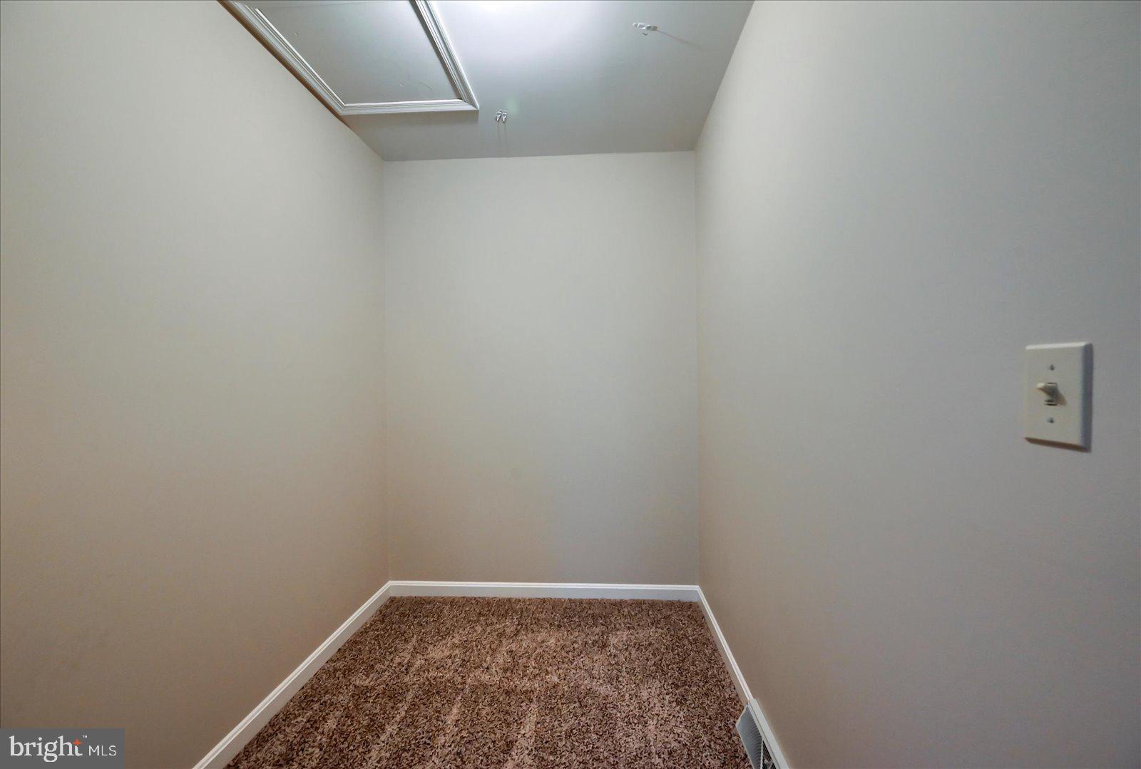 STONEGATE VILLAGE CONDO - Residential