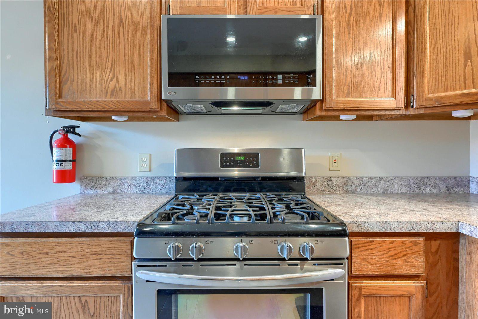 STONEGATE VILLAGE CONDO - Residential