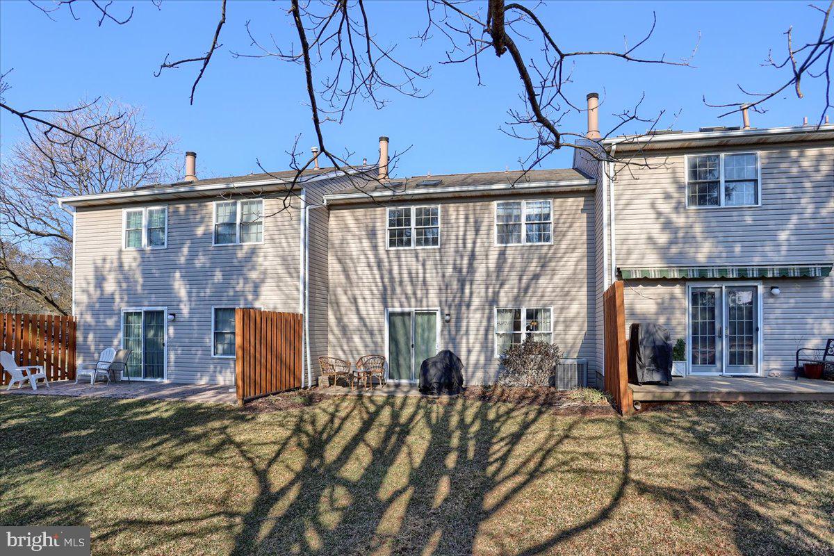 STONEGATE VILLAGE CONDO - Residential