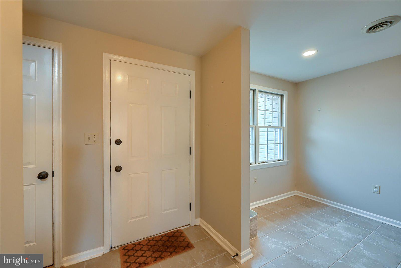 STONEGATE VILLAGE CONDO - Residential