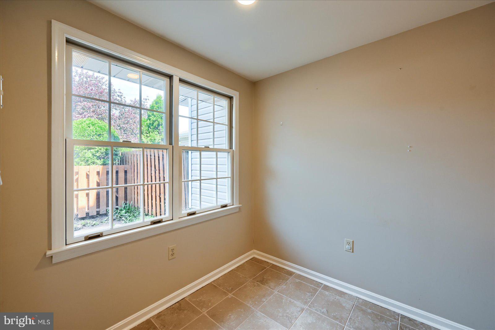 STONEGATE VILLAGE CONDO - Residential