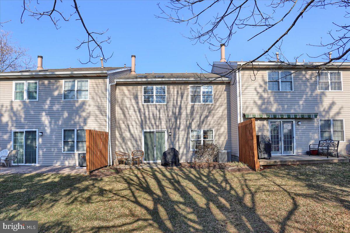 STONEGATE VILLAGE CONDO - Residential