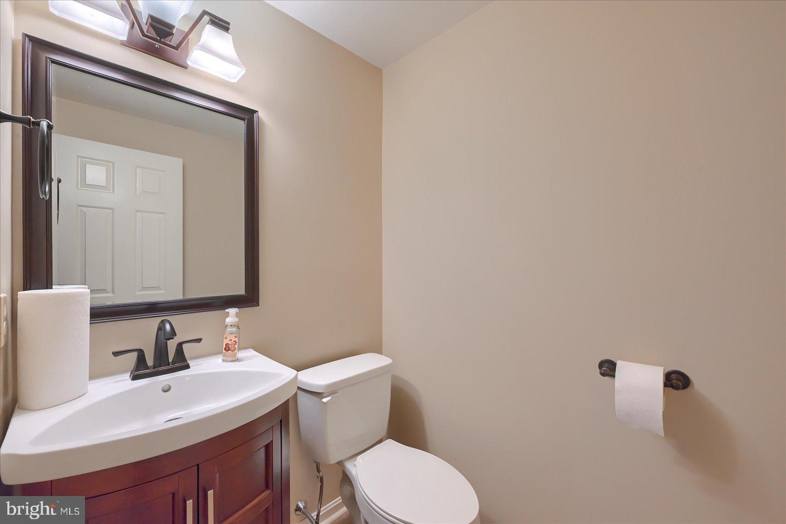 STONEGATE VILLAGE CONDO - Residential