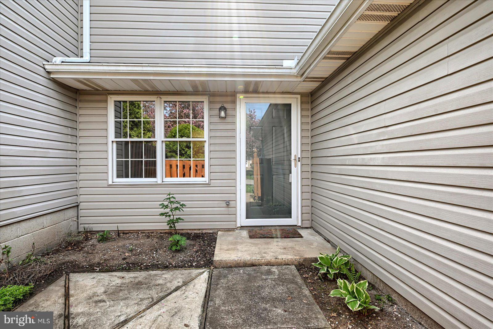 STONEGATE VILLAGE CONDO - Residential