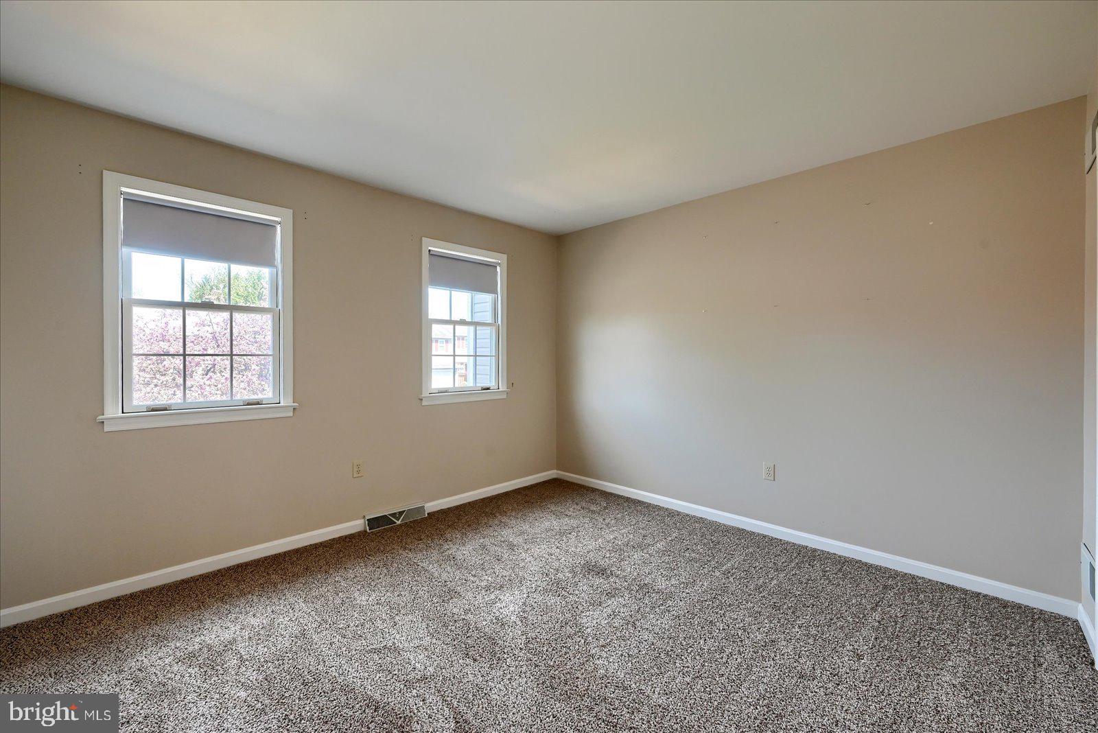 STONEGATE VILLAGE CONDO - Residential