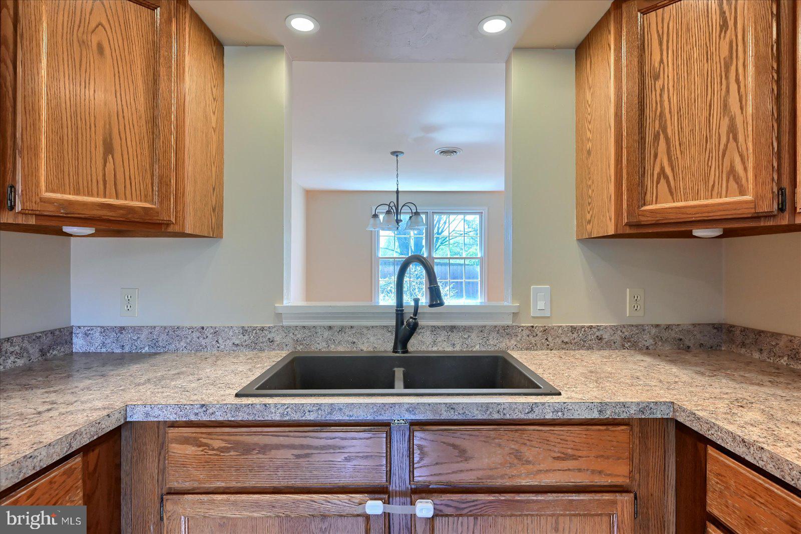 STONEGATE VILLAGE CONDO - Residential