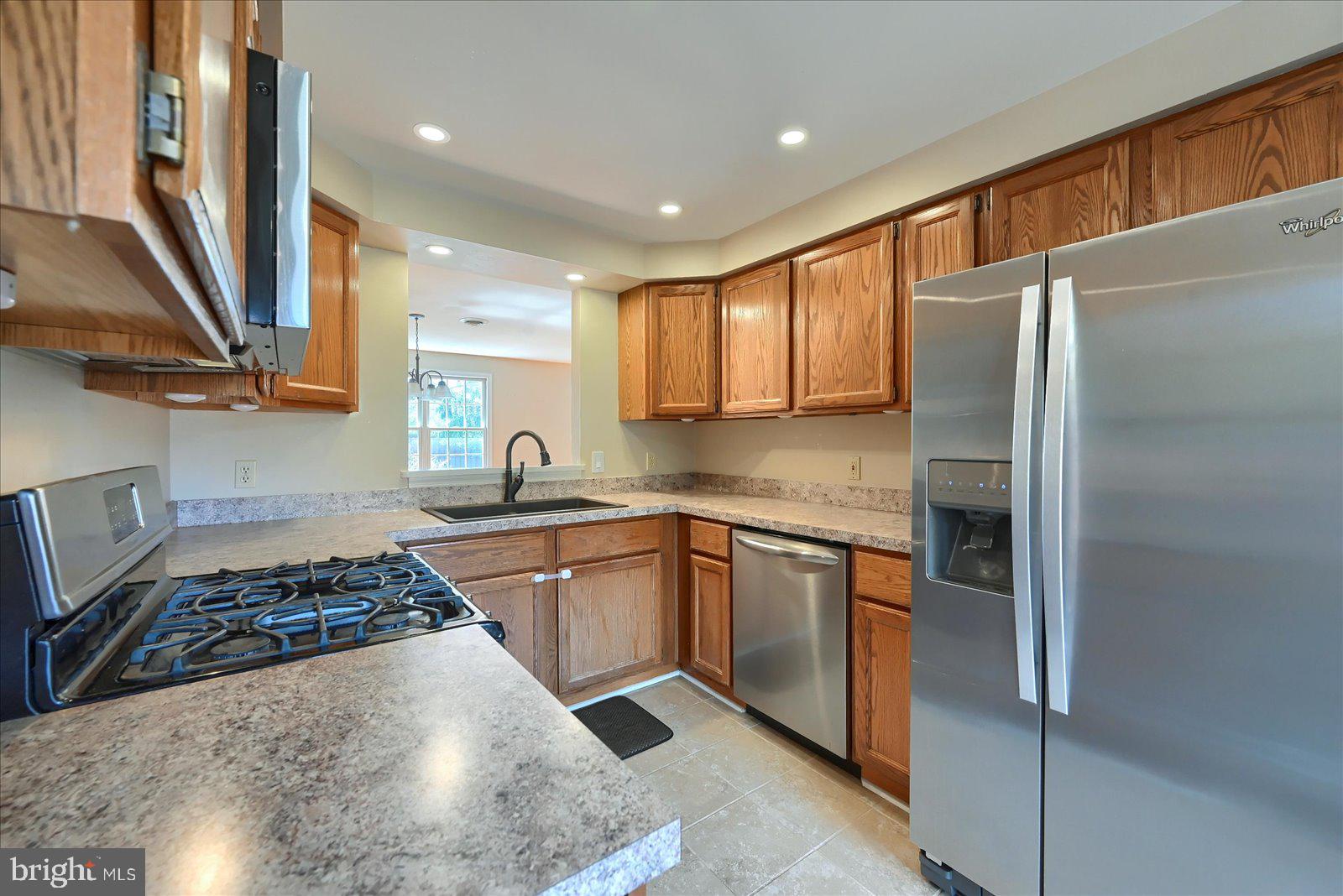 STONEGATE VILLAGE CONDO - Residential