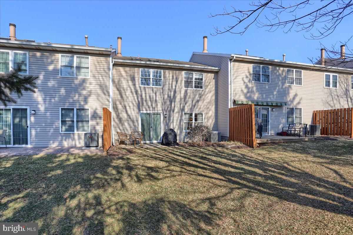 STONEGATE VILLAGE CONDO - Residential