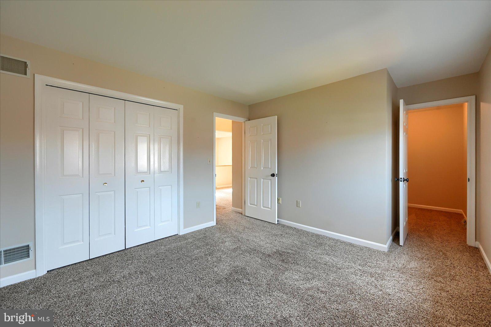 STONEGATE VILLAGE CONDO - Residential