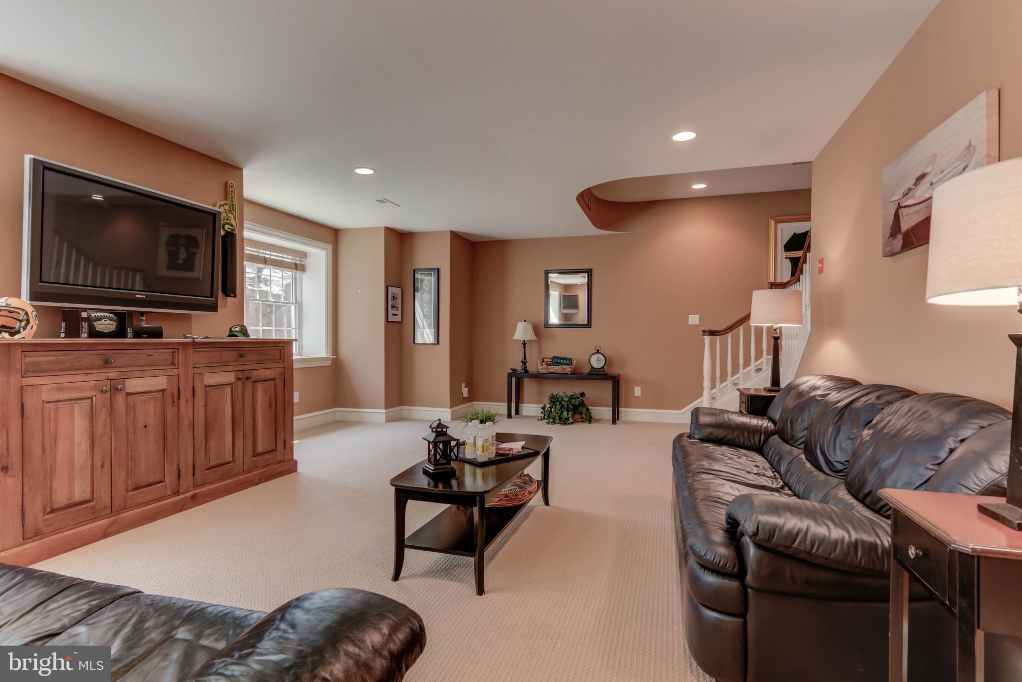 SAYBROOK - Residential