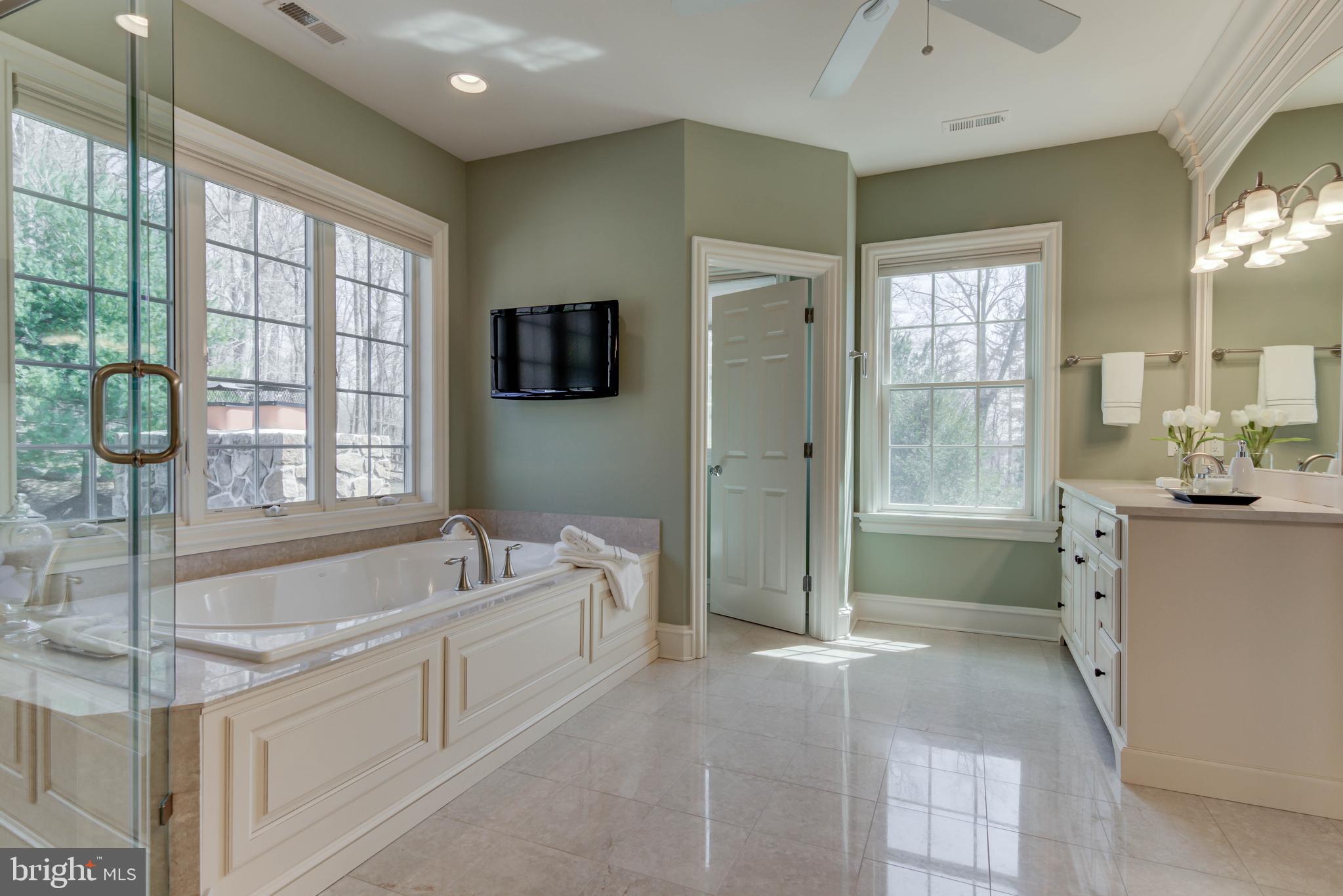 SAYBROOK - Residential