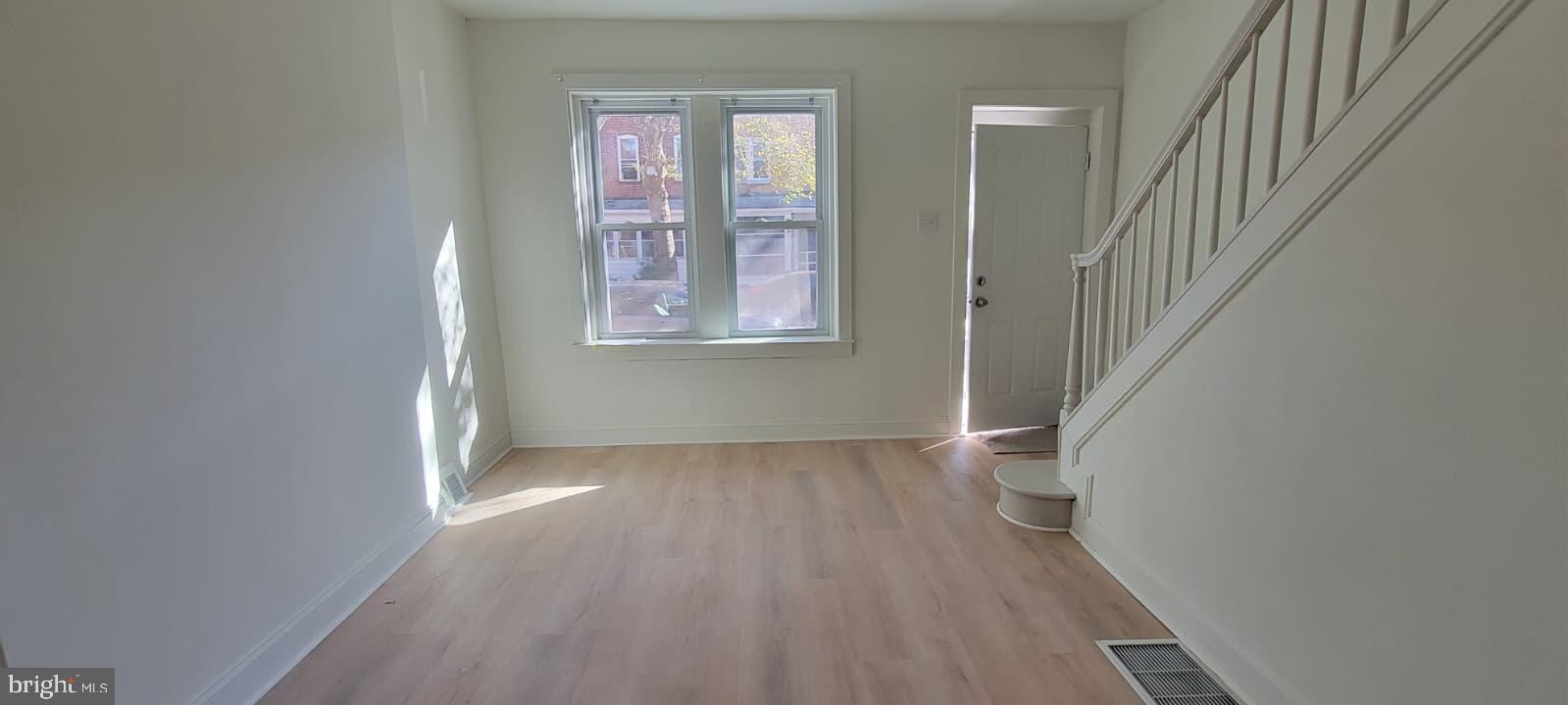 227 5TH AVENUE