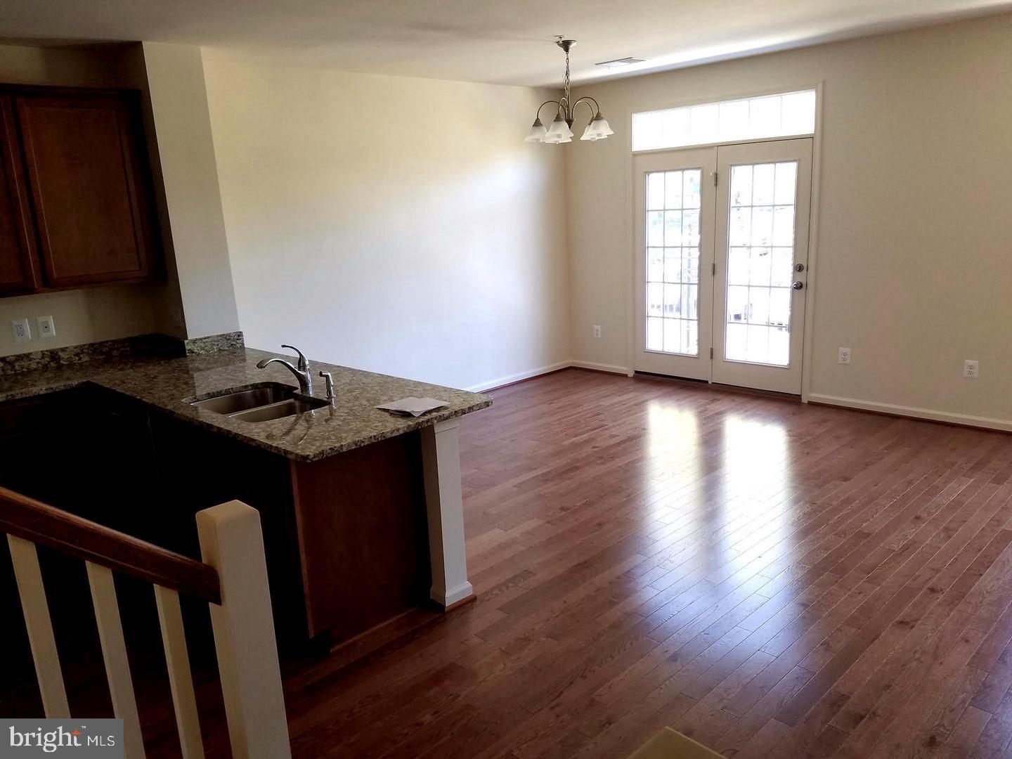 POTOMAC CREST - Residential Lease