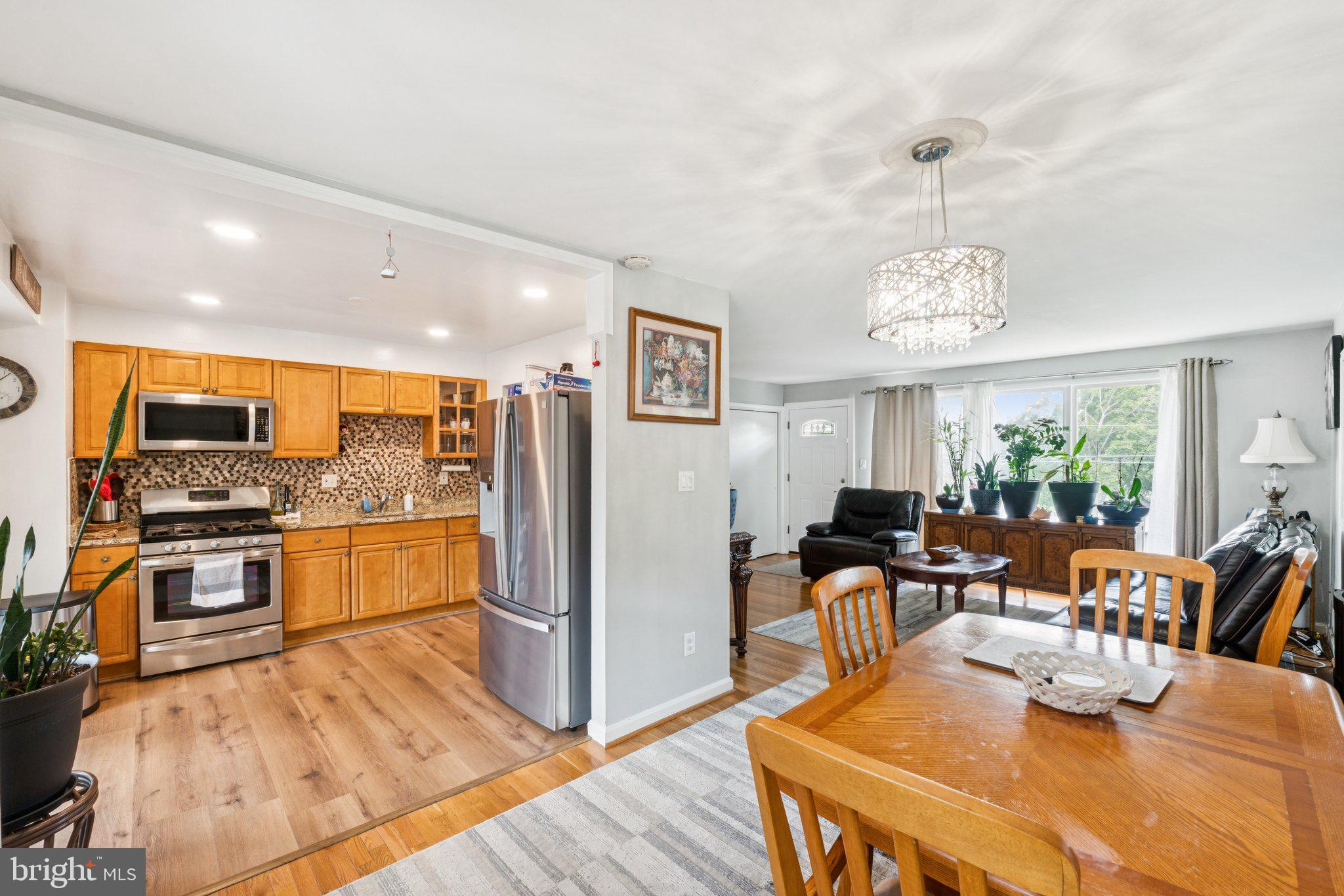 GREENWOOD KNOLLS - Residential