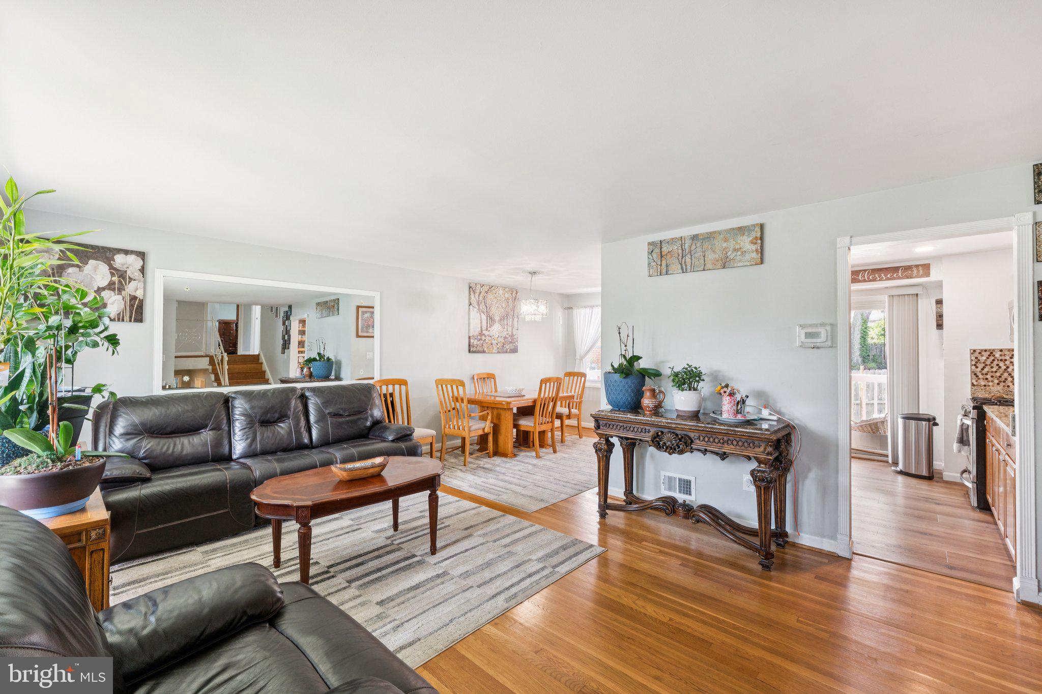 GREENWOOD KNOLLS - Residential