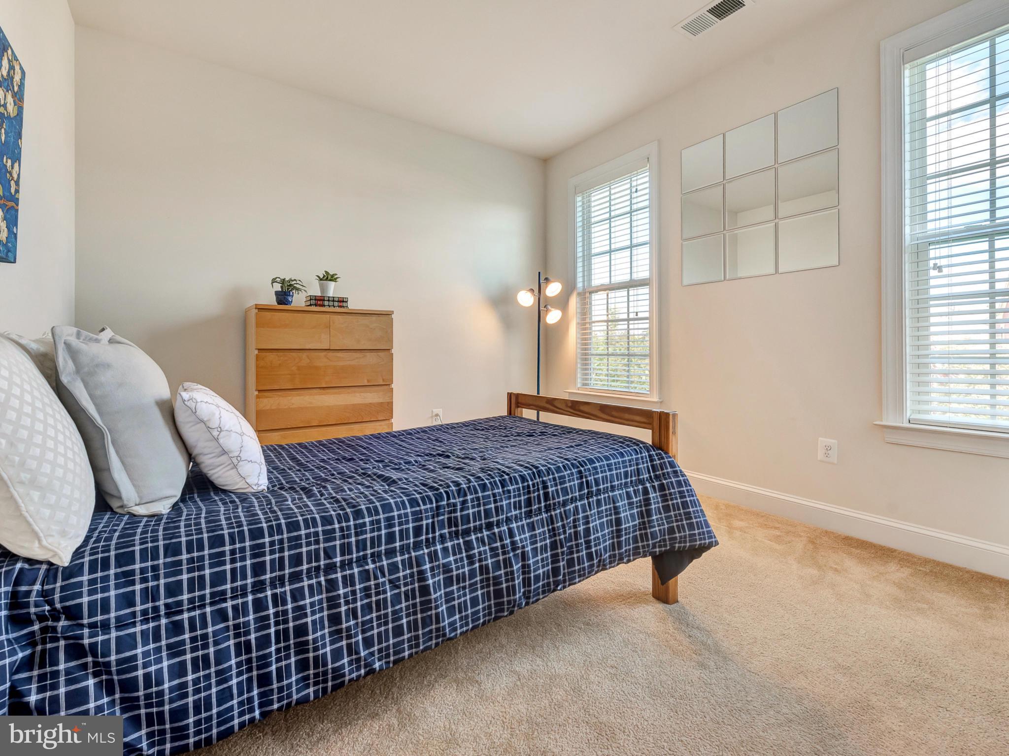 URBANA HIGHLANDS - Residential