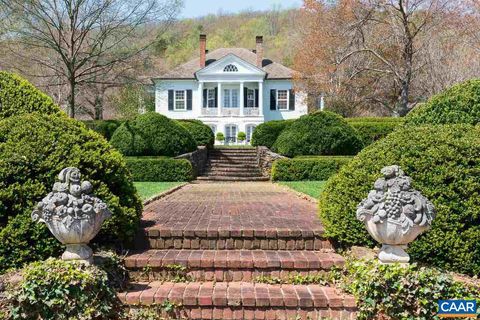 3392 EDGEMONT FARM NORTH GARDEN VA 22959