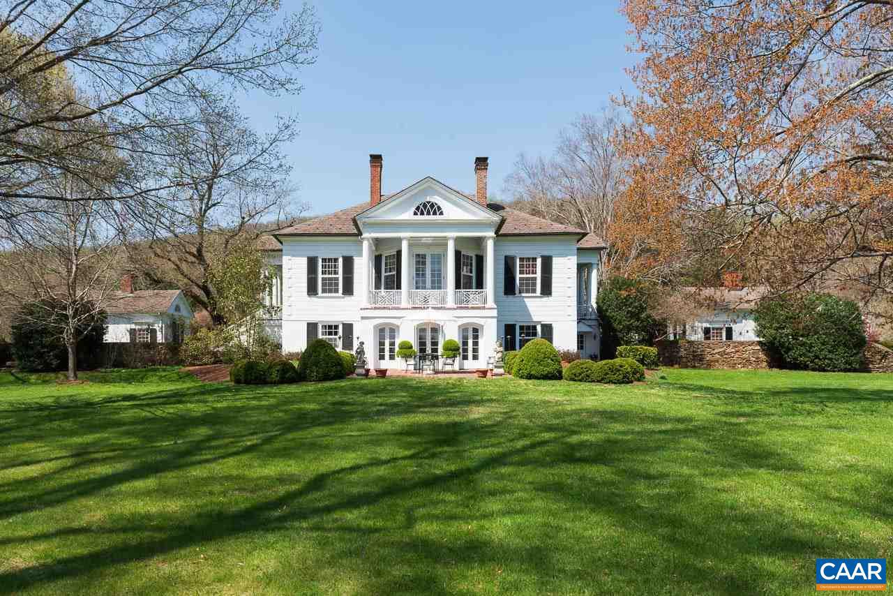 3392 EDGEMONT FARM