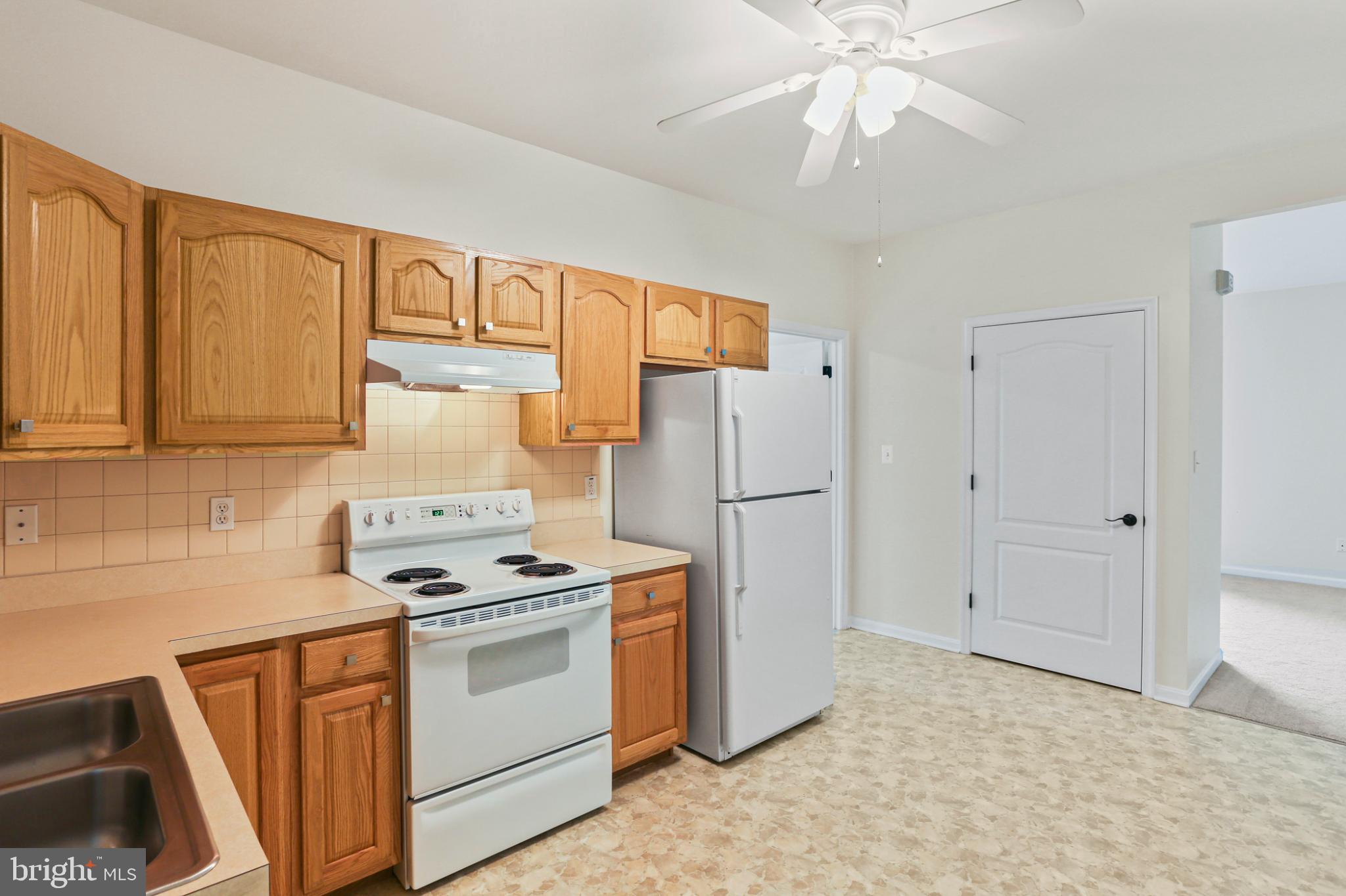 LEVEL TERRACE - Residential