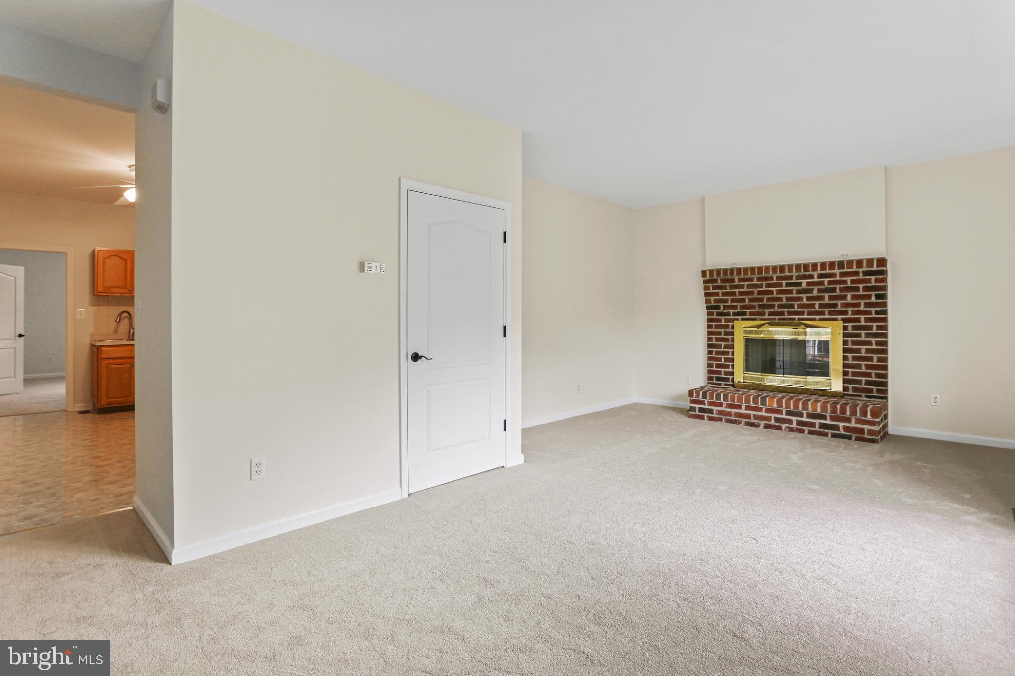 LEVEL TERRACE - Residential