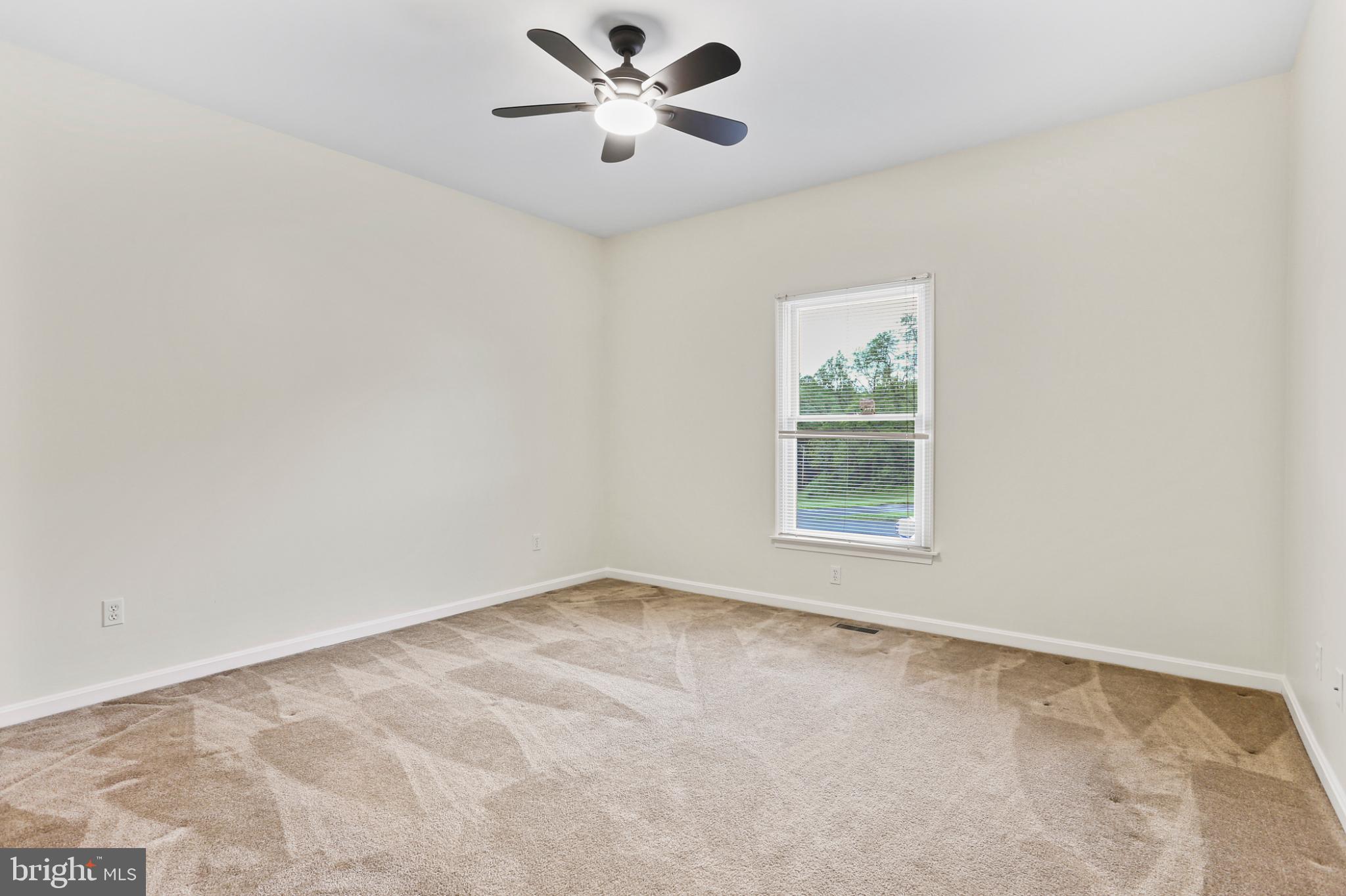 LEVEL TERRACE - Residential