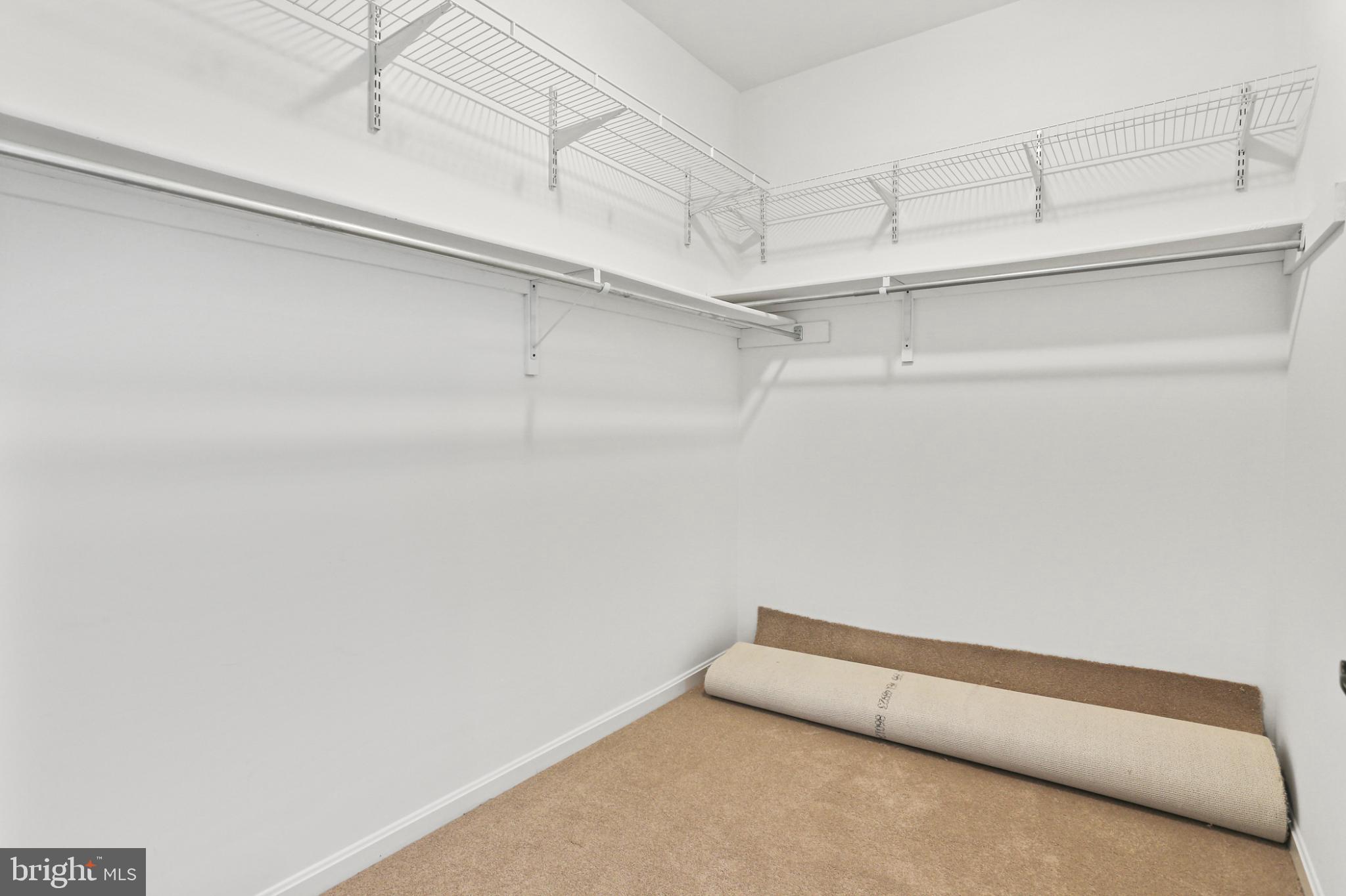 LEVEL TERRACE - Residential