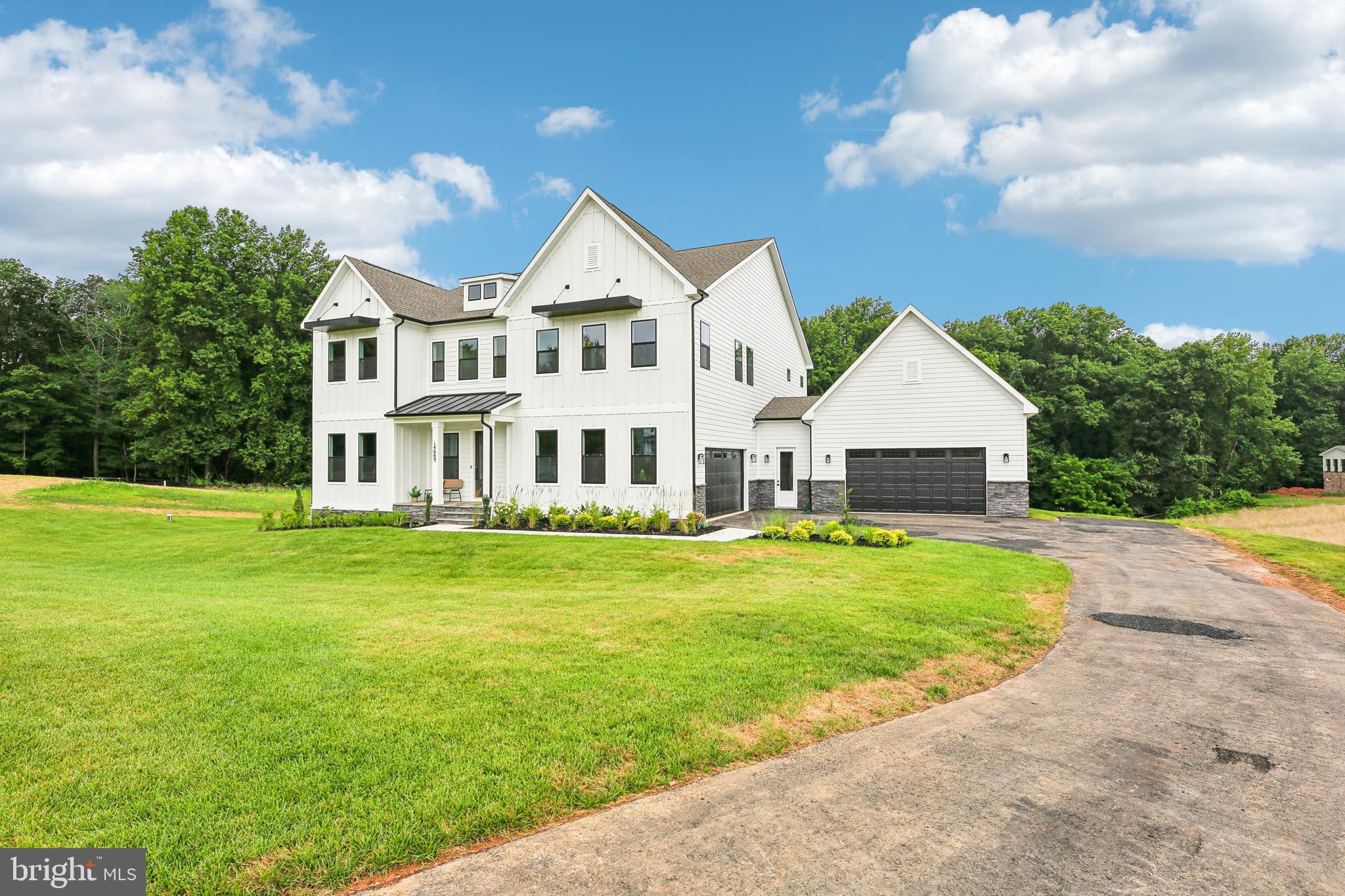 14669 SENECA FARM LANE