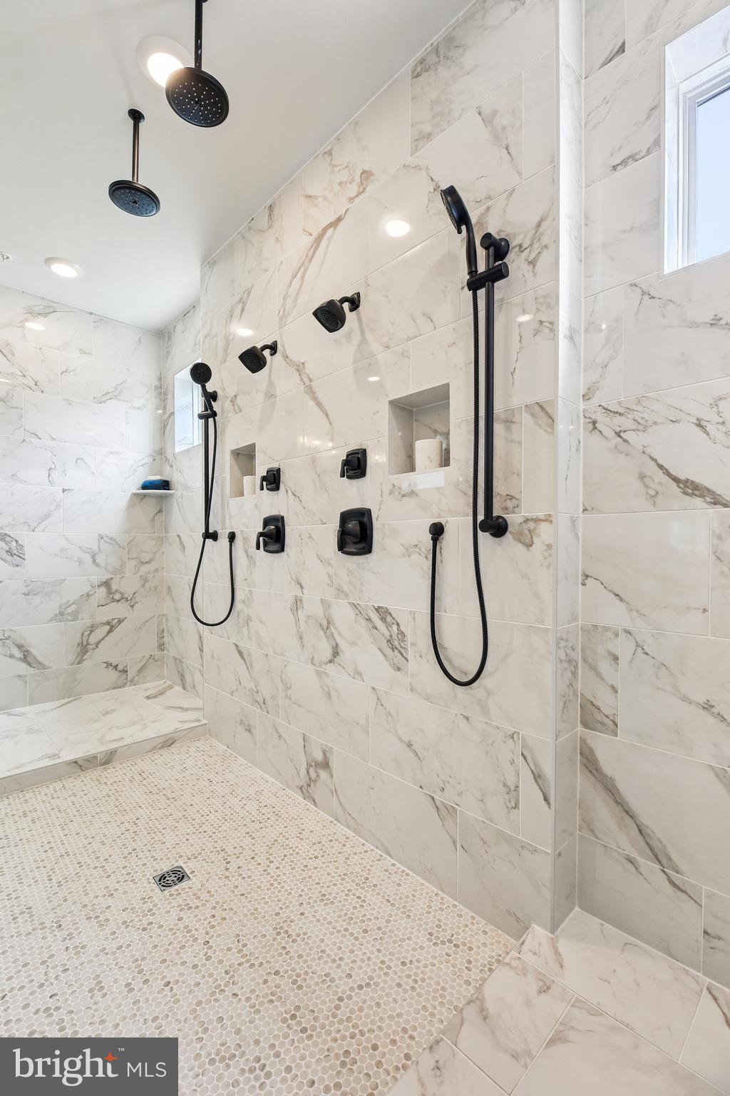 SENECA FARM - Residential