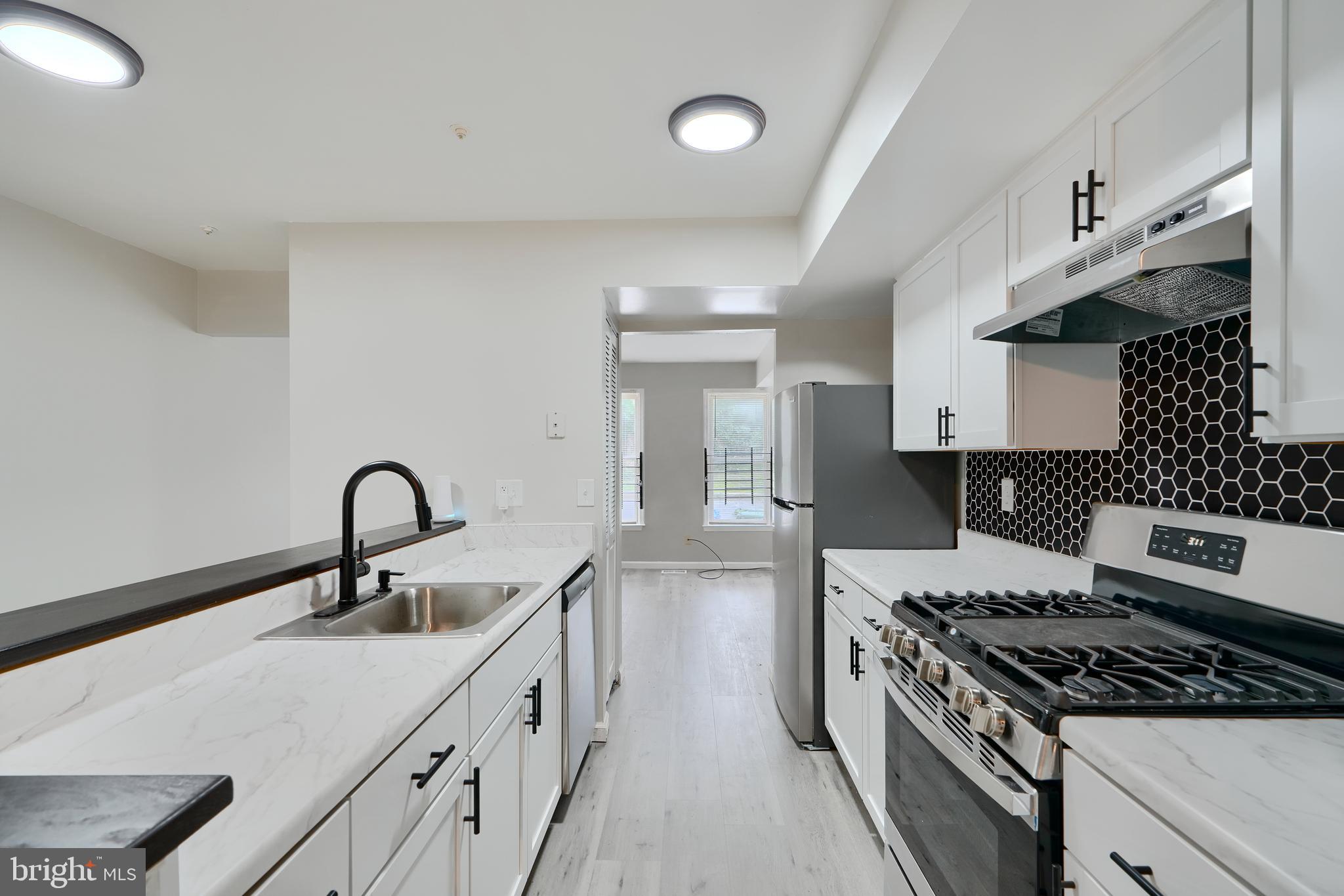 WASHINGTON HILL - Residential Lease