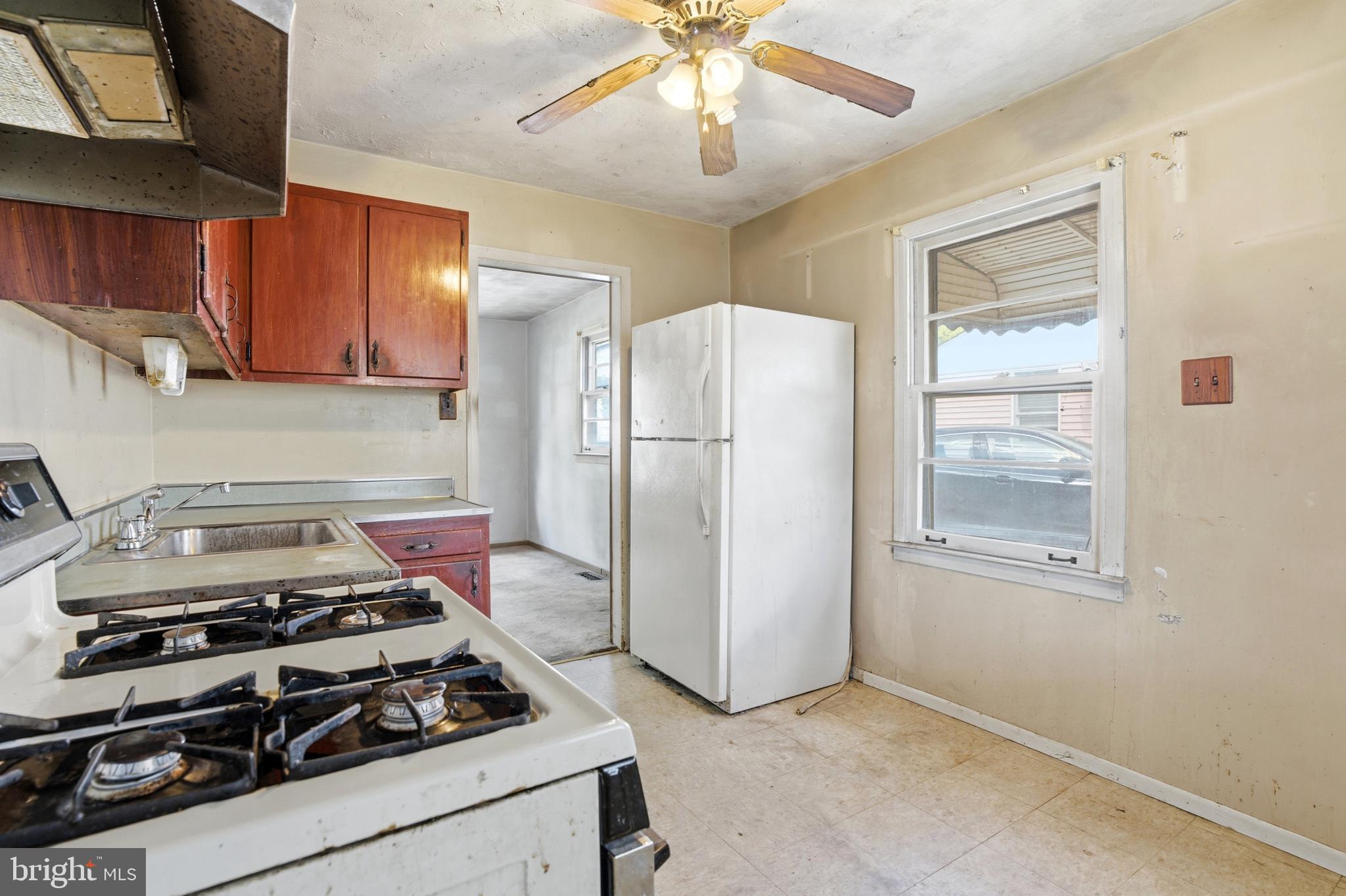 CROYDON ACRES - Residential