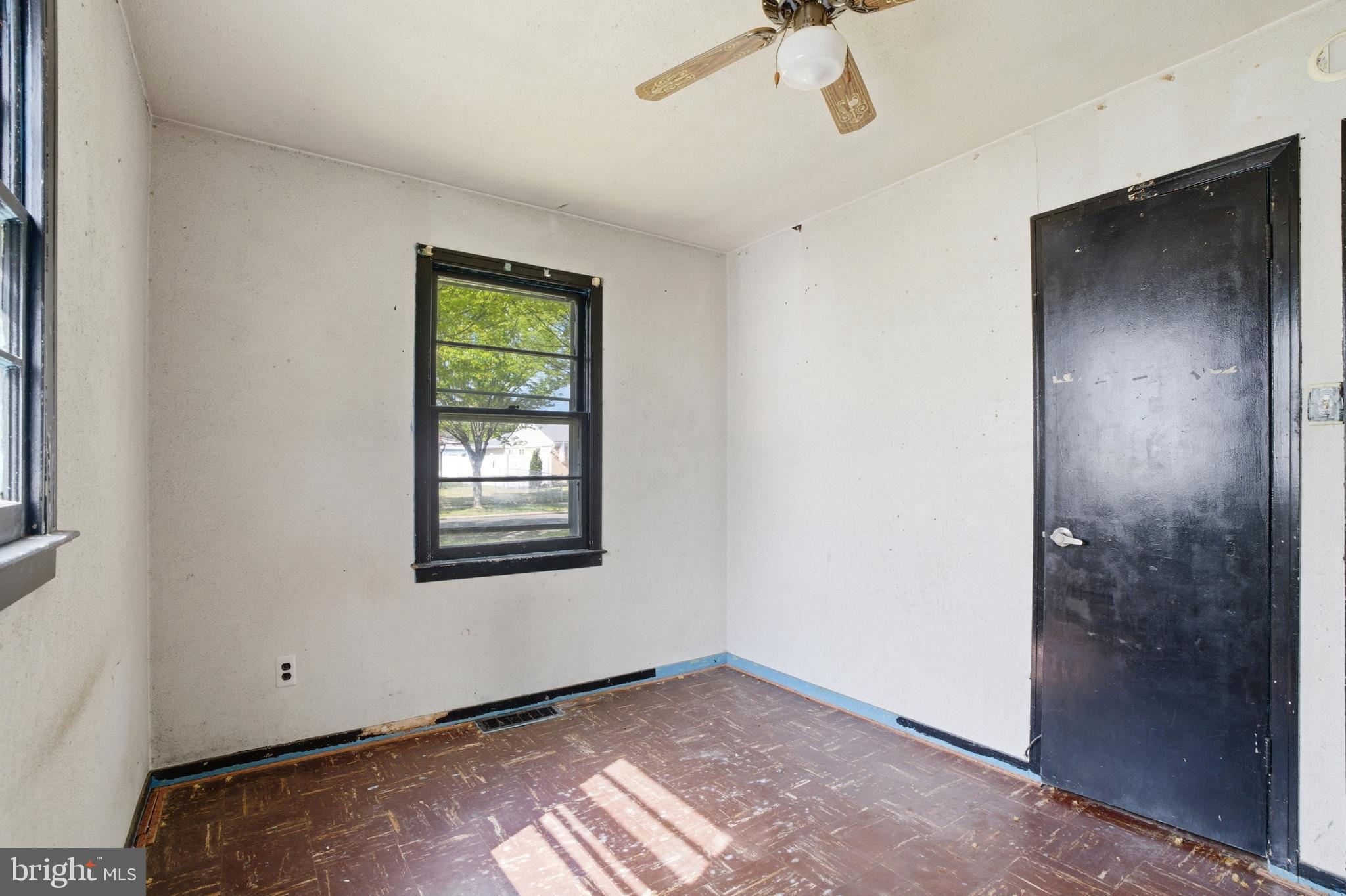 CROYDON ACRES - Residential