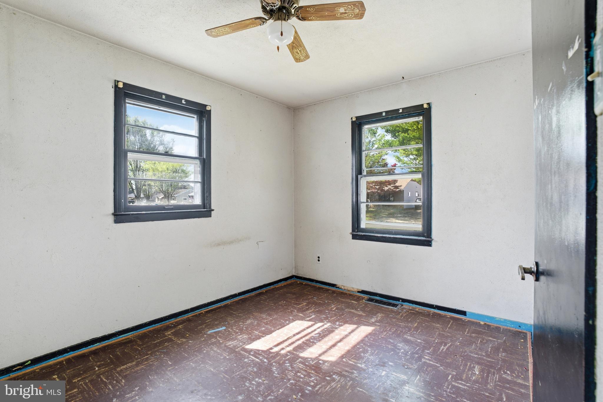 CROYDON ACRES - Residential