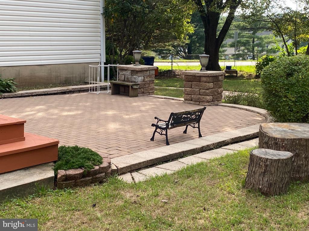 CHARLENE - Residential