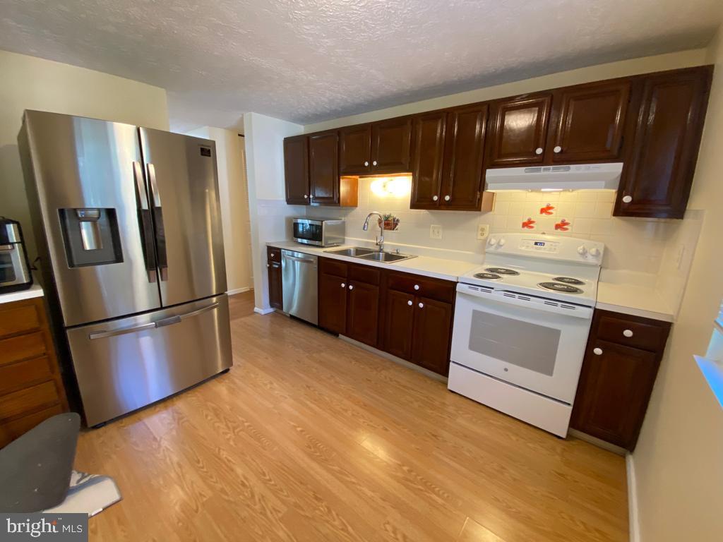 CHARLENE - Residential