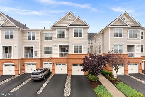 23230 MILLTOWN KNOLL SQUARE 106 ASHBURN VA 20148